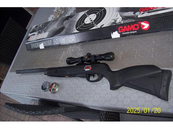 luchtbuks knikloop gamo  black bull mach  1